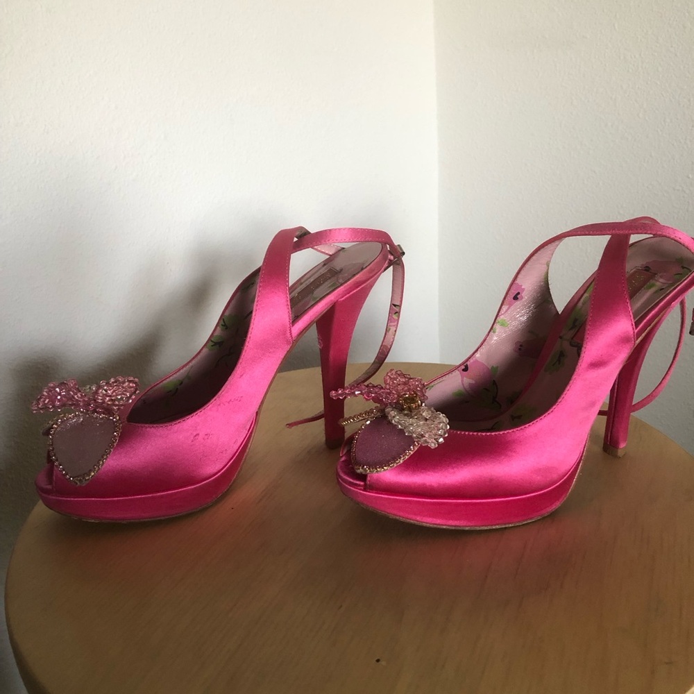 Betsey Johnson Pink “Stevie” Pumps Sz 6 - Picture 3 of 9